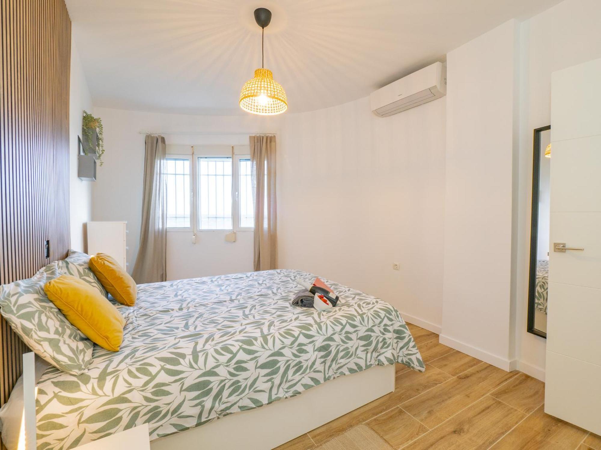 Apartment On Beach Mijas Sitio de Calahonda Exterior foto